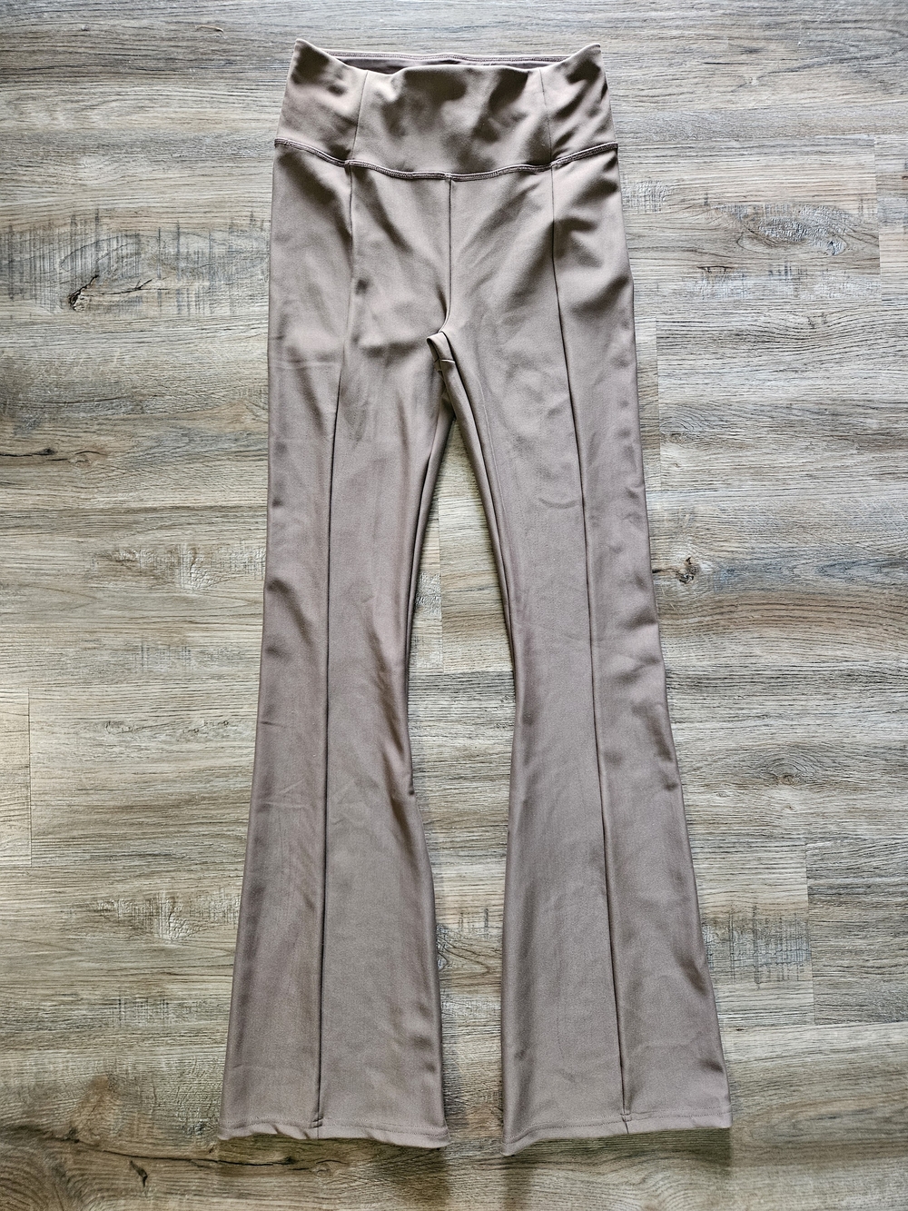 CALIA by Carrie Underwood Flare Yoga Pants With Zipper - Picture 2 of 9